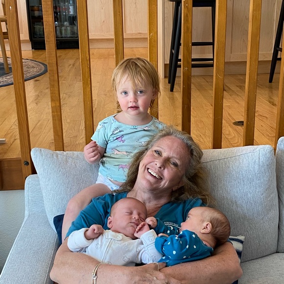 Meet your Posher, Paula - Picture 1 of 2